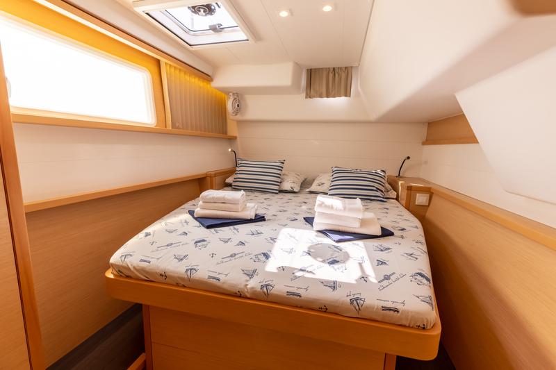 Book yachts online - catamaran - Lagoon 450 F - PRINCESS KARLA I - rent