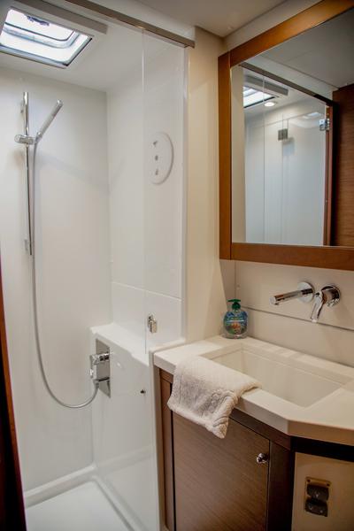 Book yachts online - catamaran - Lagoon 450 F - ANJA I - rent