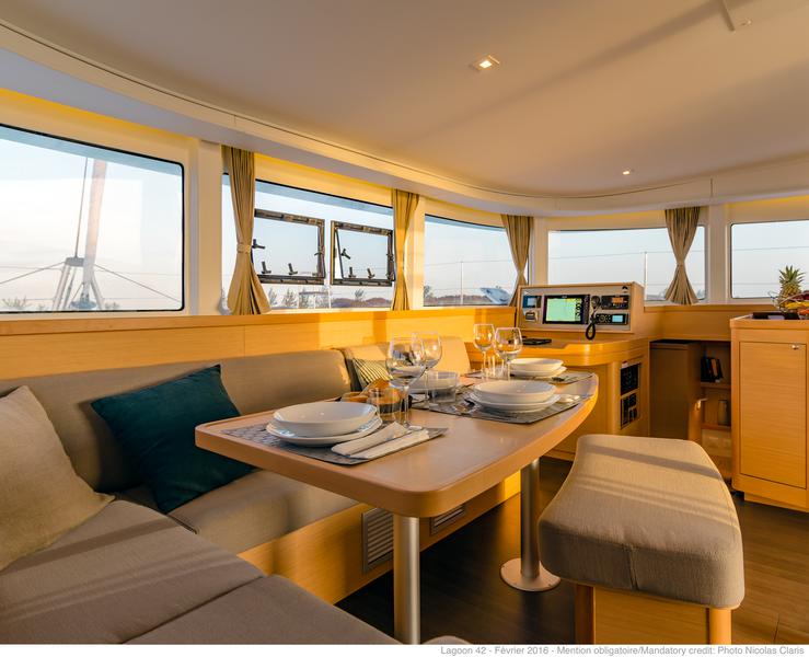 Book yachts online - catamaran - Lagoon 42 - GIOIA - rent