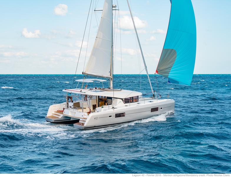 Book yachts online - catamaran - Lagoon 42 - GIOIA - rent