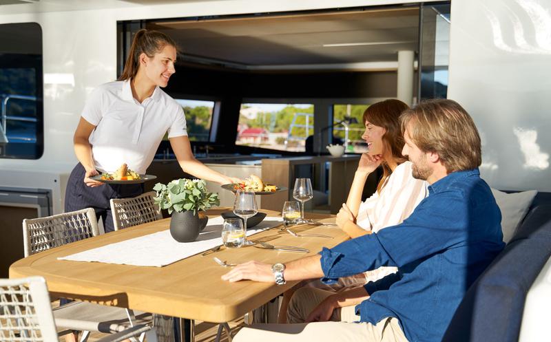 Book yachts online - catamaran - Lagoon Sixty 5 - AMADA MIA - rent