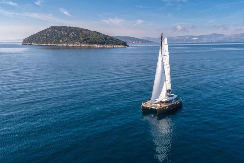 Book yachts online - catamaran - Lagoon 450 Sport LUX - PRINCESS SOFIA - rent