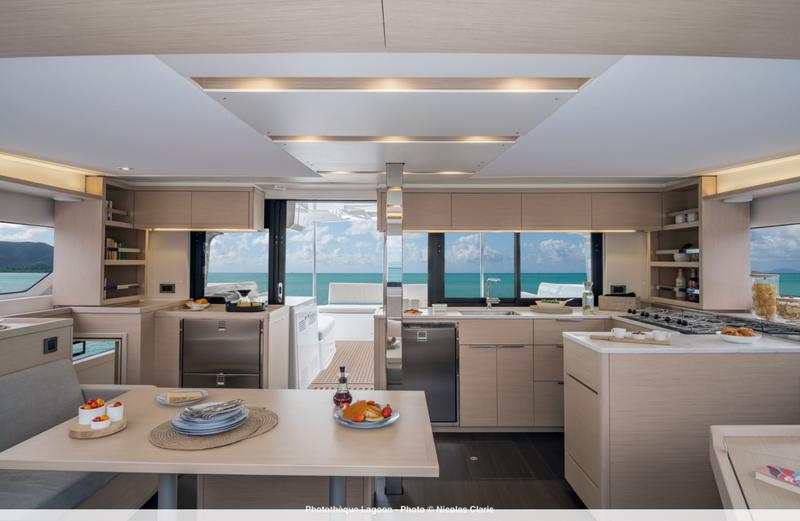 Book yachts online - catamaran - Lagoon 46 - NAVA - rent