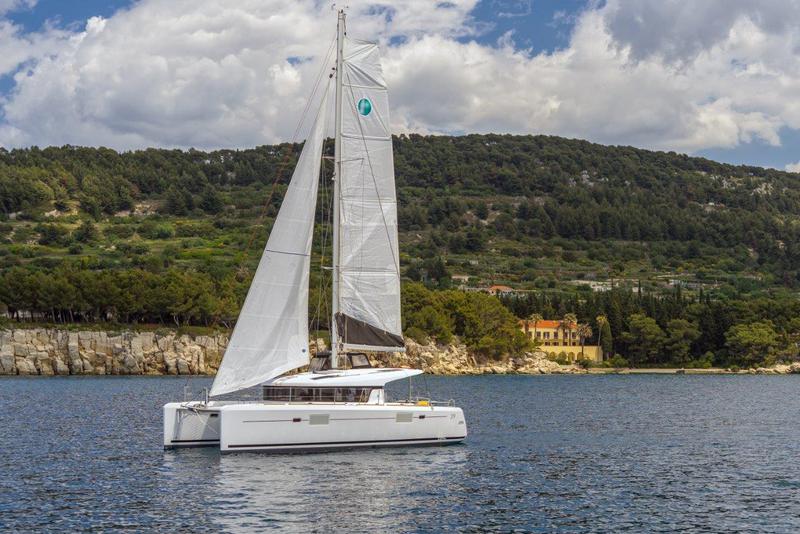 Book yachts online - catamaran - Lagoon 39 - MARIA - rent
