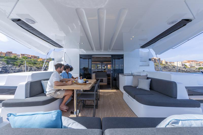 Book yachts online - catamaran - Lagoon 51 NEW - NEGRONI - rent