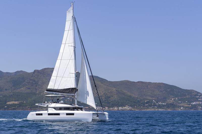 Book yachts online - catamaran - Lagoon 51 NEW - NEGRONI - rent