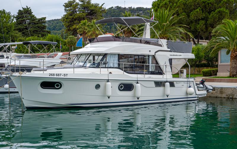 Book yachts online - motorboat - Swift Trawler 41 - JUDITA - rent