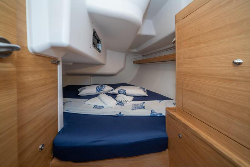 Book yachts online - sailboat - Xc 35 - LADY X  - rent