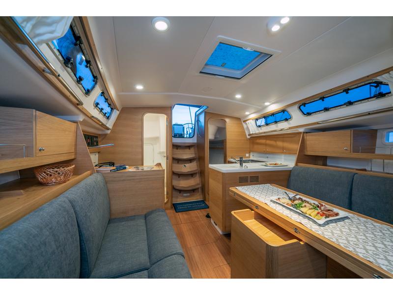 Book yachts online - sailboat - Xc 35 - LADY X  - rent