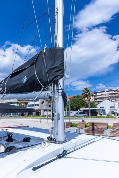 Book yachts online - catamaran - Lagoon 40 - SAILOR MOON - rent