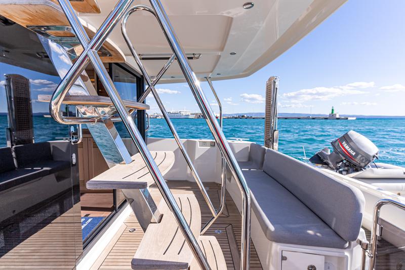 Book yachts online - motorboat - Swift Trawler 48 - TABITA - rent