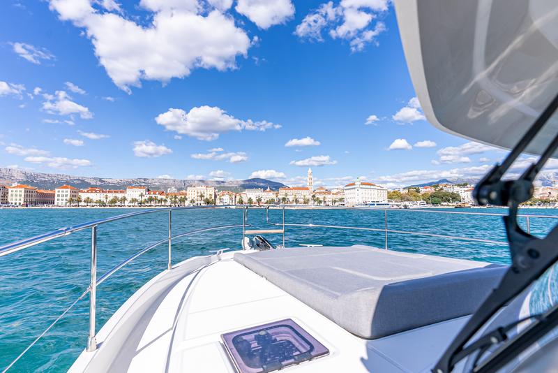 Book yachts online - motorboat - Swift Trawler 48 - TABITA - rent