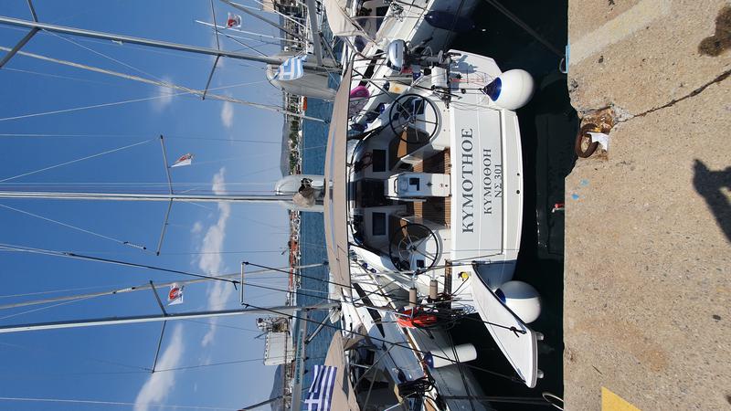 Book yachts online - sailboat - Sun Odyssey 410 - Kymothoe - rent