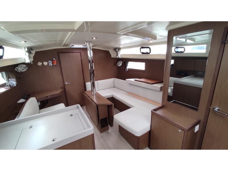 Book yachts online - sailboat - Oceanis 41.1 - Maera - rent