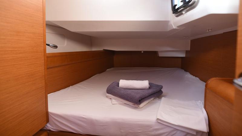 Book yachts online - sailboat - Sun Odyssey 419 - Eulimene - rent