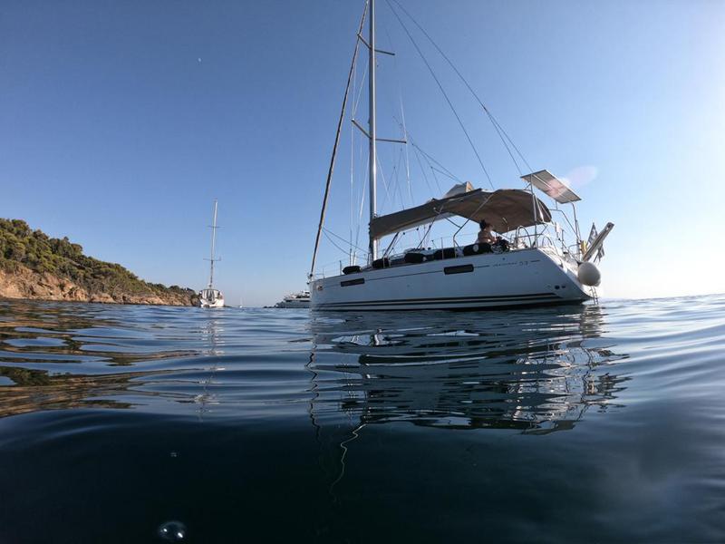 Book yachts online - sailboat - Jeanneau 53 - Captain Hook - rent