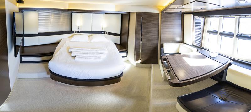 Book yachts online - motorboat - Azimut 55 S - Mini Too - rent