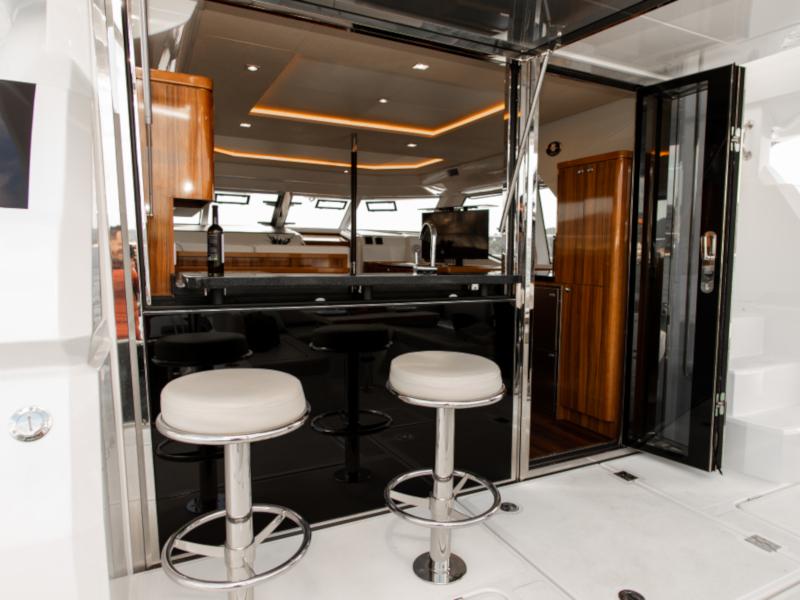 Book yachts online - catamaran - Aquila 44 Power catamaran - Adriatic Z - rent