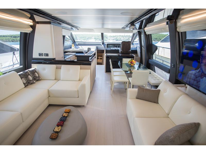 Book yachts online - motorboat - Azimut 72 Fly - Alyss - rent