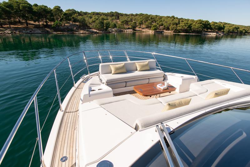 Book yachts online - motorboat - Azimut 60 Fly - Alibaba - rent