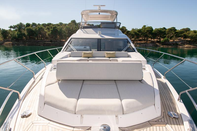 Book yachts online - motorboat - Azimut 60 Fly - Alibaba - rent