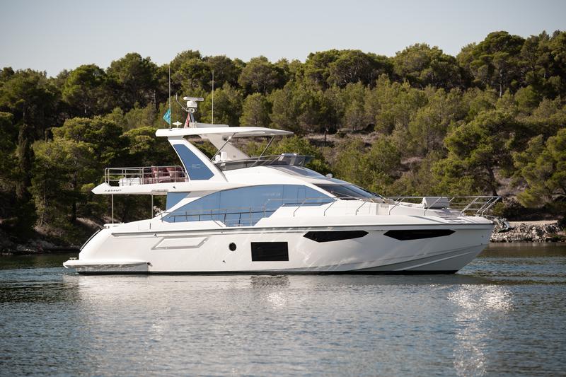 Book yachts online - motorboat - Azimut 60 Fly - Alibaba - rent