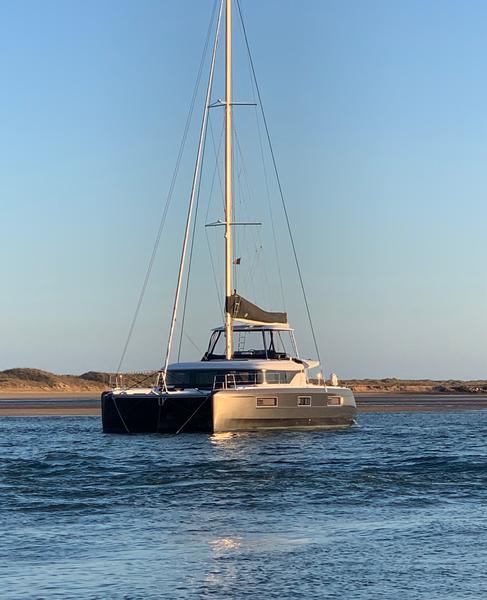 Book yachts online - catamaran - LAGOON 460 / 3 CABINS - ALEGRIA - CB 404409 - rent