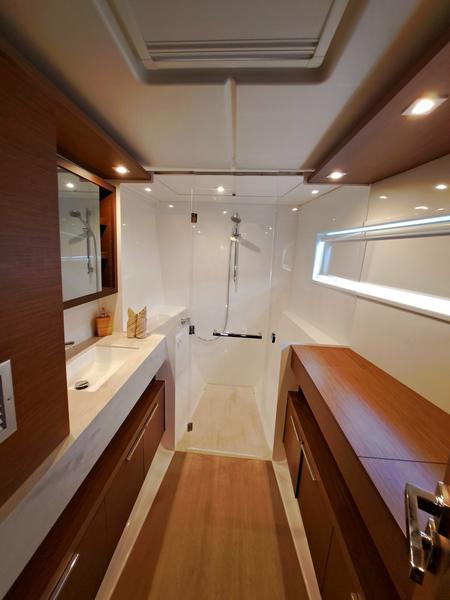 Book yachts online - catamaran - LAGOON 460 / 3 CABINS - ALEGRIA - CB 404409 - rent