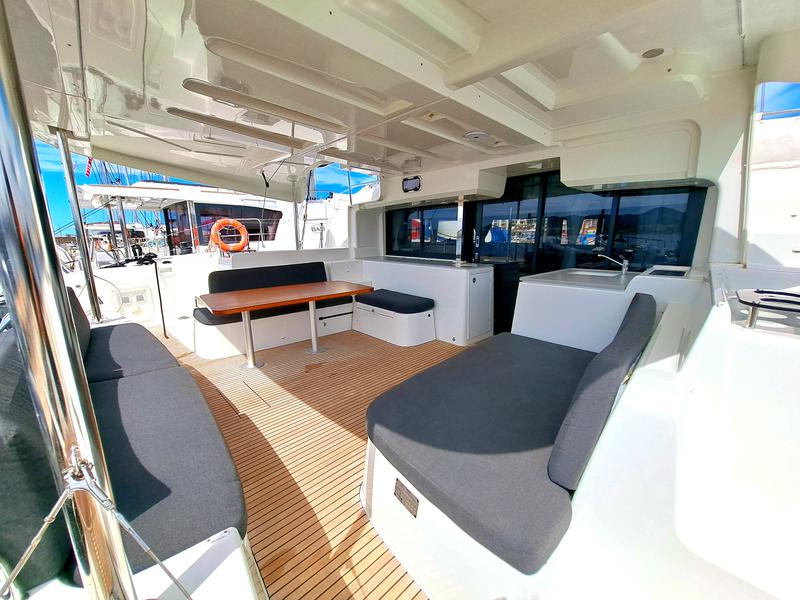 Book yachts online - catamaran - LAGOON 460 / 3 CABINS - ALEGRIA - CB 404409 - rent