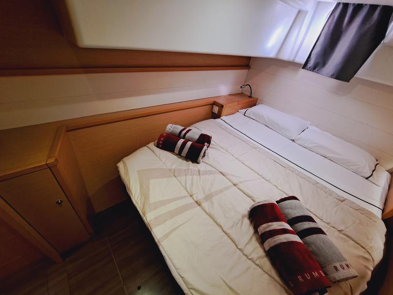 Book yachts online - catamaran - LAGOON 450 - DISCOVERY 6a MH-2-25-11 - rent