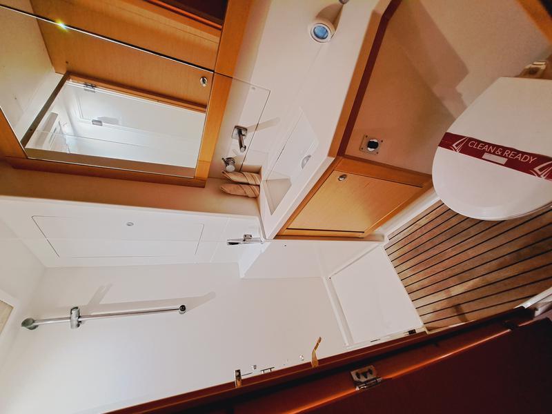 Book yachts online - catamaran - LAGOON 450 - DISCOVERY 6a MH-2-25-11 - rent