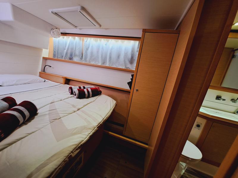 Book yachts online - catamaran - LAGOON 450 - DISCOVERY 6a MH-2-25-11 - rent