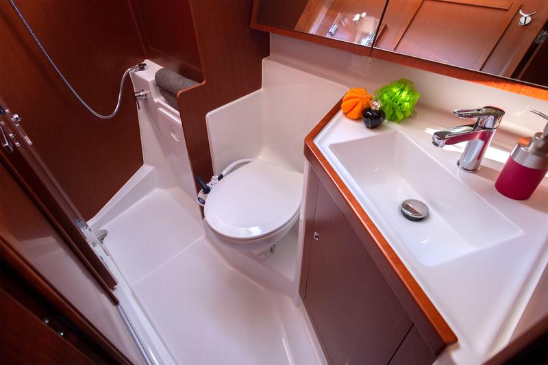 Book yachts online - sailboat - Oceanis 41.1 - Poison - rent