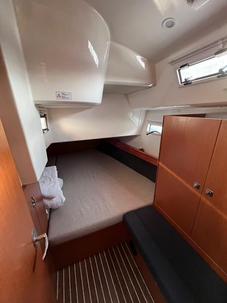Book yachts online - sailboat - Bavaria Cruiser 41 - TONKA - rent