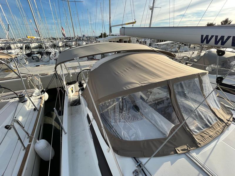Book yachts online - sailboat - Sun Odyssey 410 - POLARIS  - rent