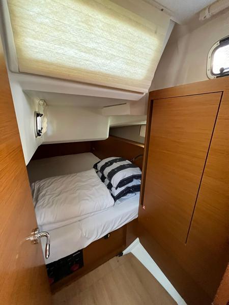 Book yachts online - sailboat - Sun Odyssey 440 - PETRA - rent