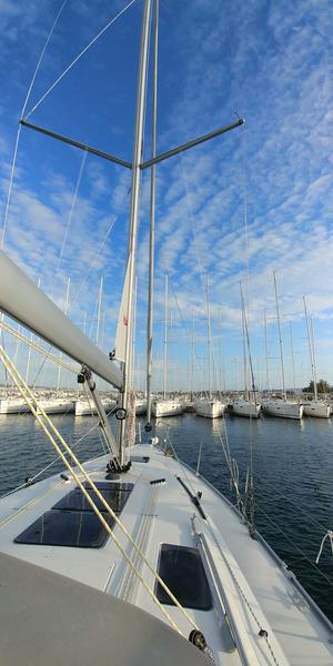 Book yachts online - sailboat - Bavaria Cruiser 37 - ALEGRIA - rent