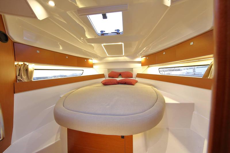 Book yachts online - motorboat - Merry Fisher 895 - ADRIANA - rent