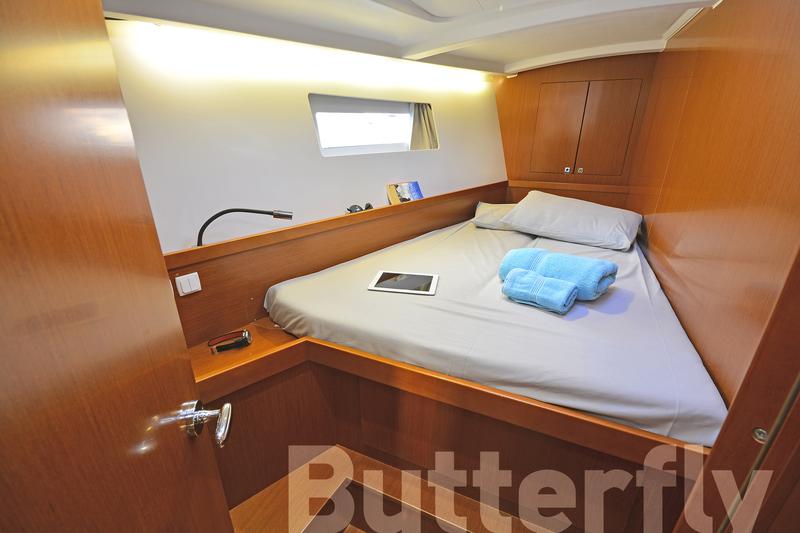 Book yachts online - sailboat - Oceanis 45 - Butterfly - rent