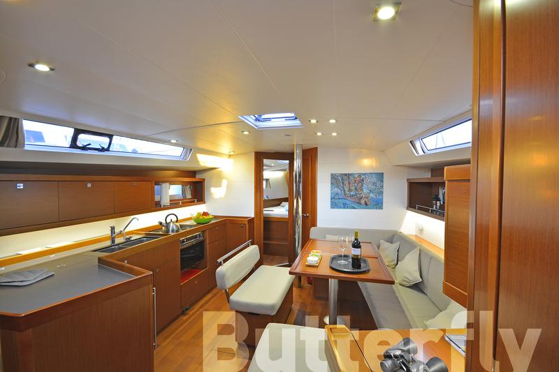 Book yachts online - sailboat - Oceanis 45 - Butterfly - rent