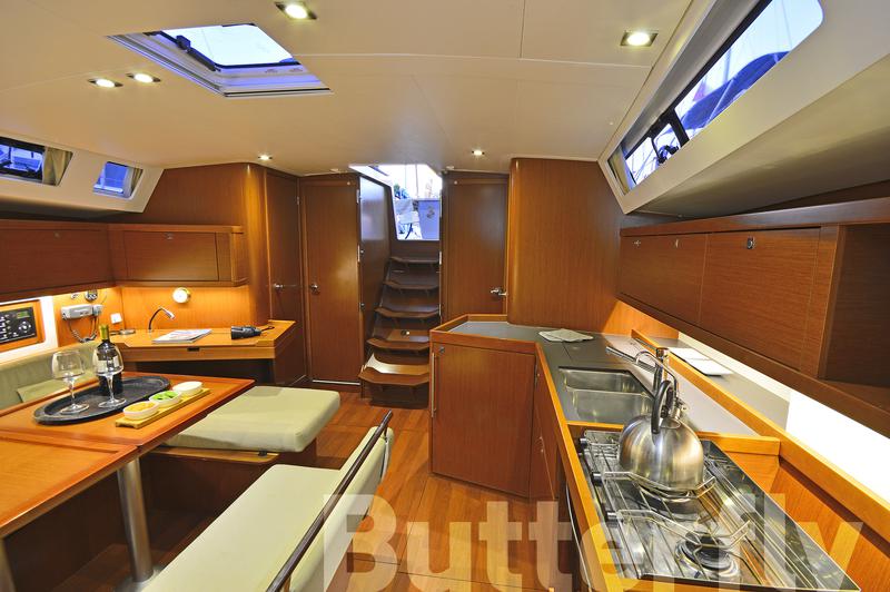 Book yachts online - sailboat - Oceanis 45 - Butterfly - rent
