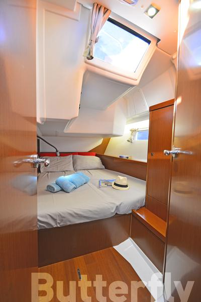 Book yachts online - sailboat - Oceanis 45 - Butterfly - rent