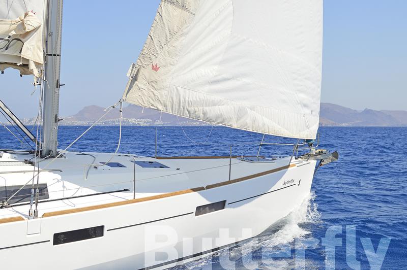 Book yachts online - sailboat - Oceanis 45 - Butterfly - rent