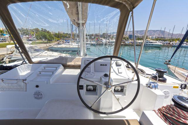 Book yachts online - catamaran - Lagoon 450  Fly A/C &amp; GEN &amp; WM - Caretta Nana - rent