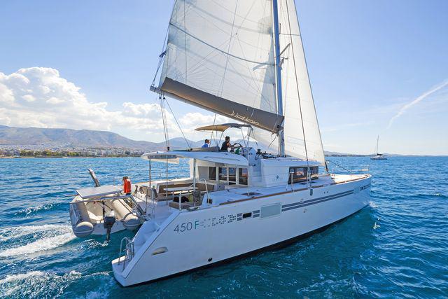 Book yachts online - catamaran - Lagoon 450  Fly A/C &amp; GEN &amp; WM - Caretta Nana - rent