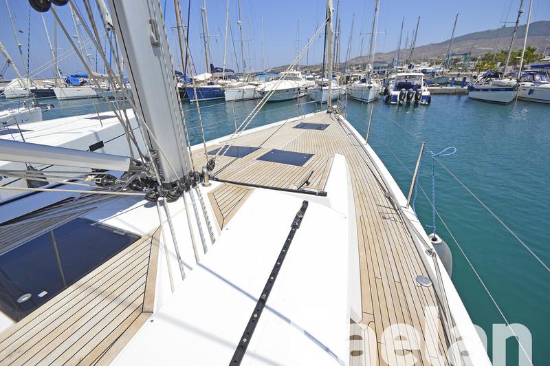 Book yachts online - sailboat - Hanse 505 - Caelan of Lorne - rent