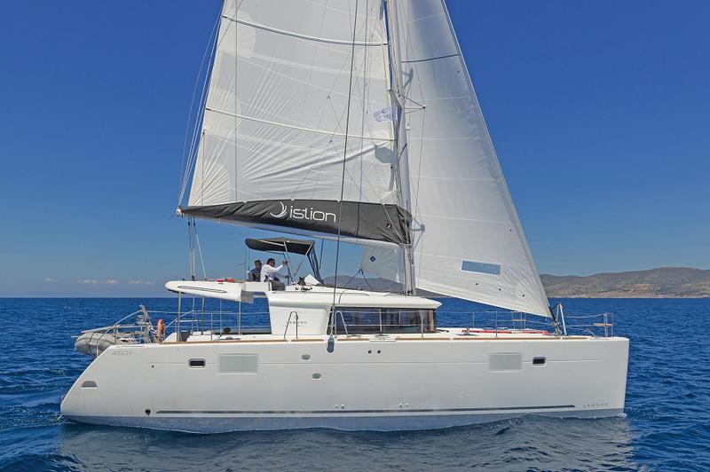 Book yachts online - catamaran - Lagoon 450 Fly A/C &amp; GEN. - KON-TIKI - rent