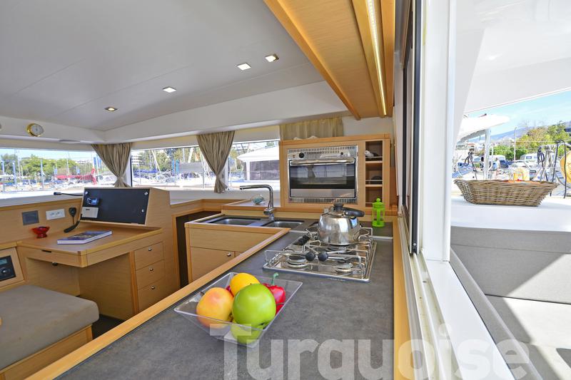Book yachts online - catamaran - Lagoon 400 S2. - Turquoise - rent