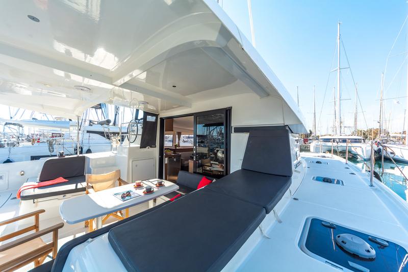 Book yachts online - catamaran - Lagoon 42 A/C &amp; GEN. - WIND WHISPER  - rent