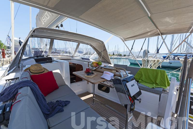 Book yachts online - sailboat - Hanse 345 - Ursa Minor - rent